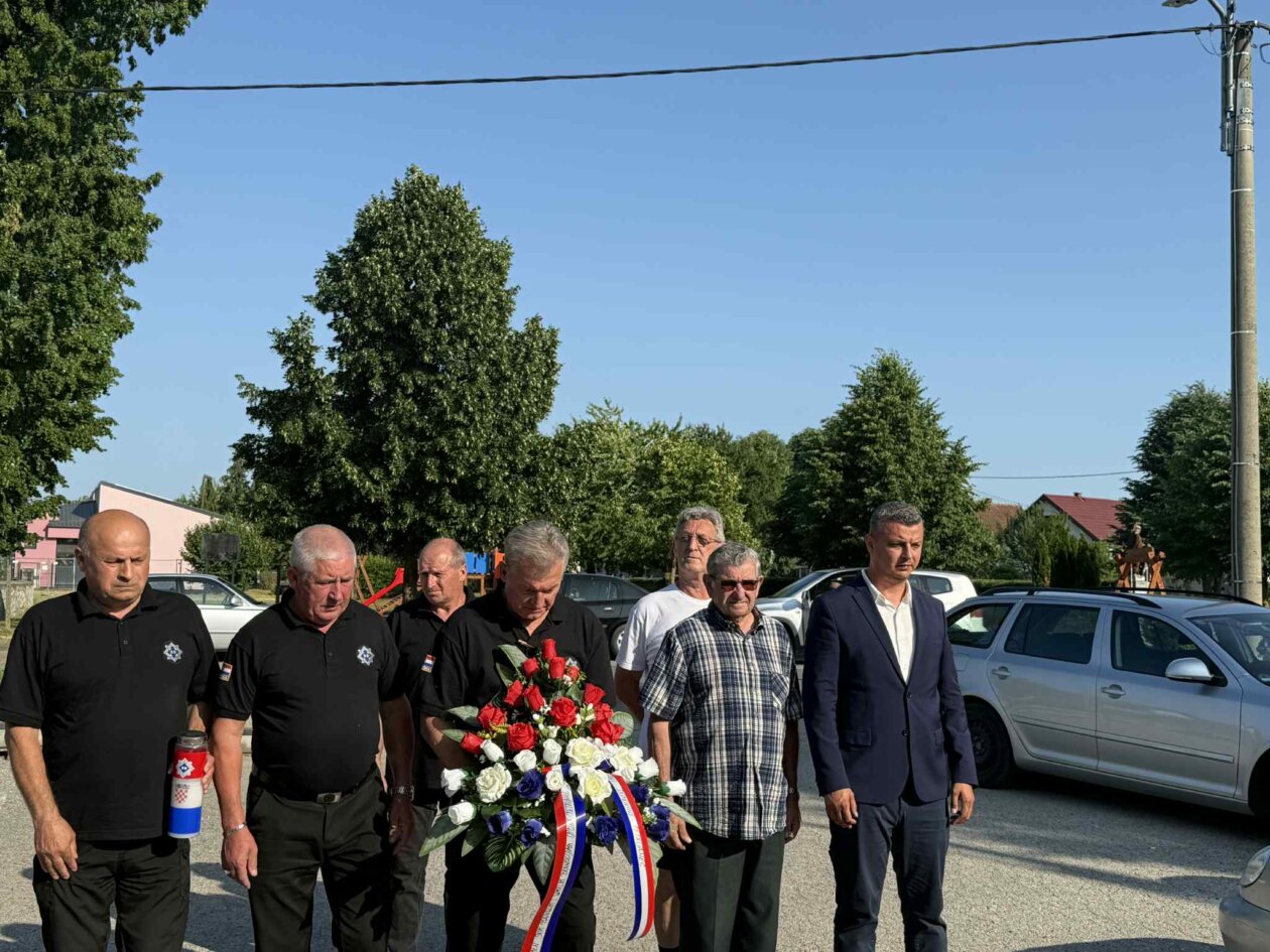 5d4e10c5-c9f6-4a99-884c-7ba2e18f6273