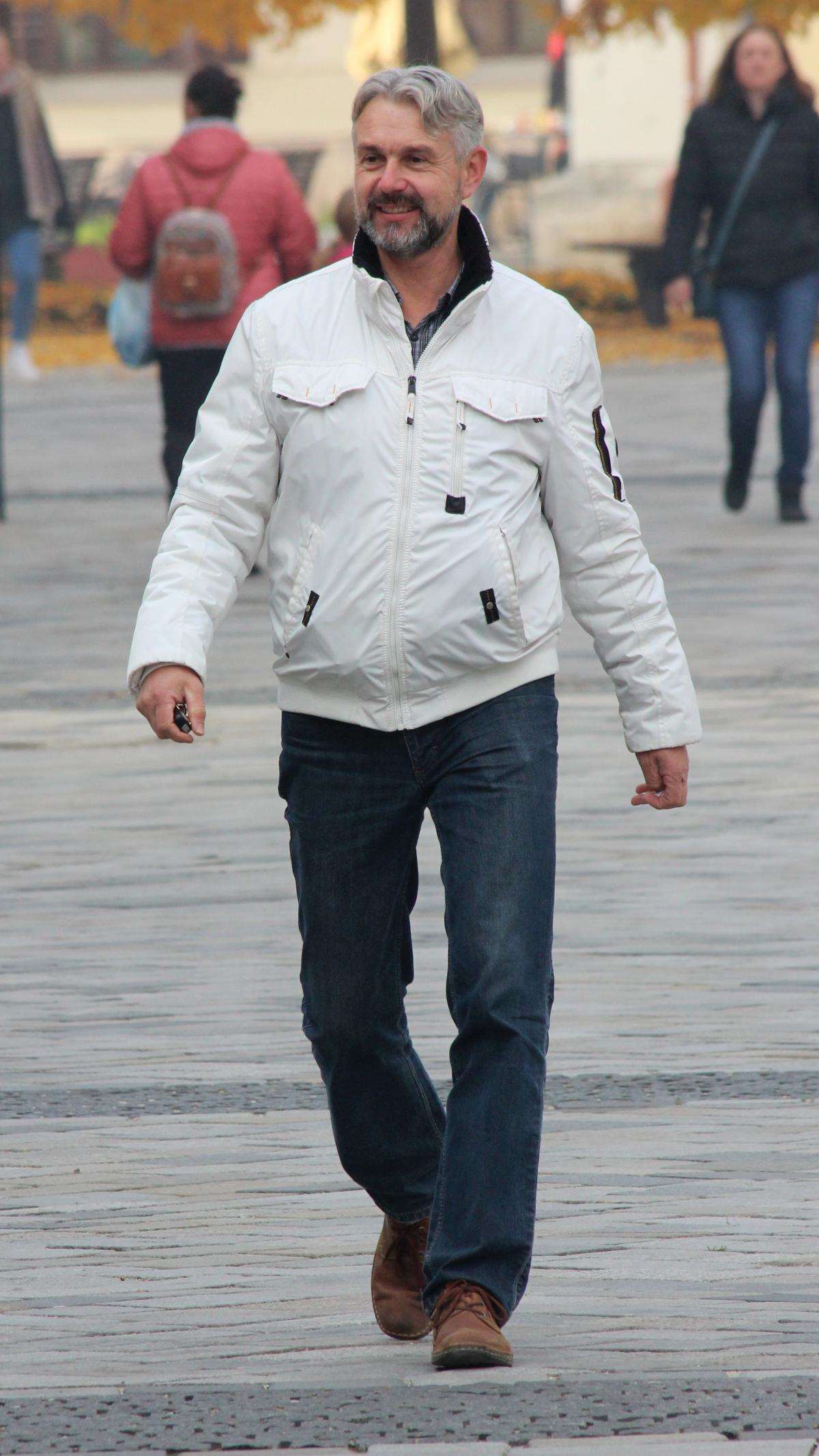 Image 5119744 (auto)