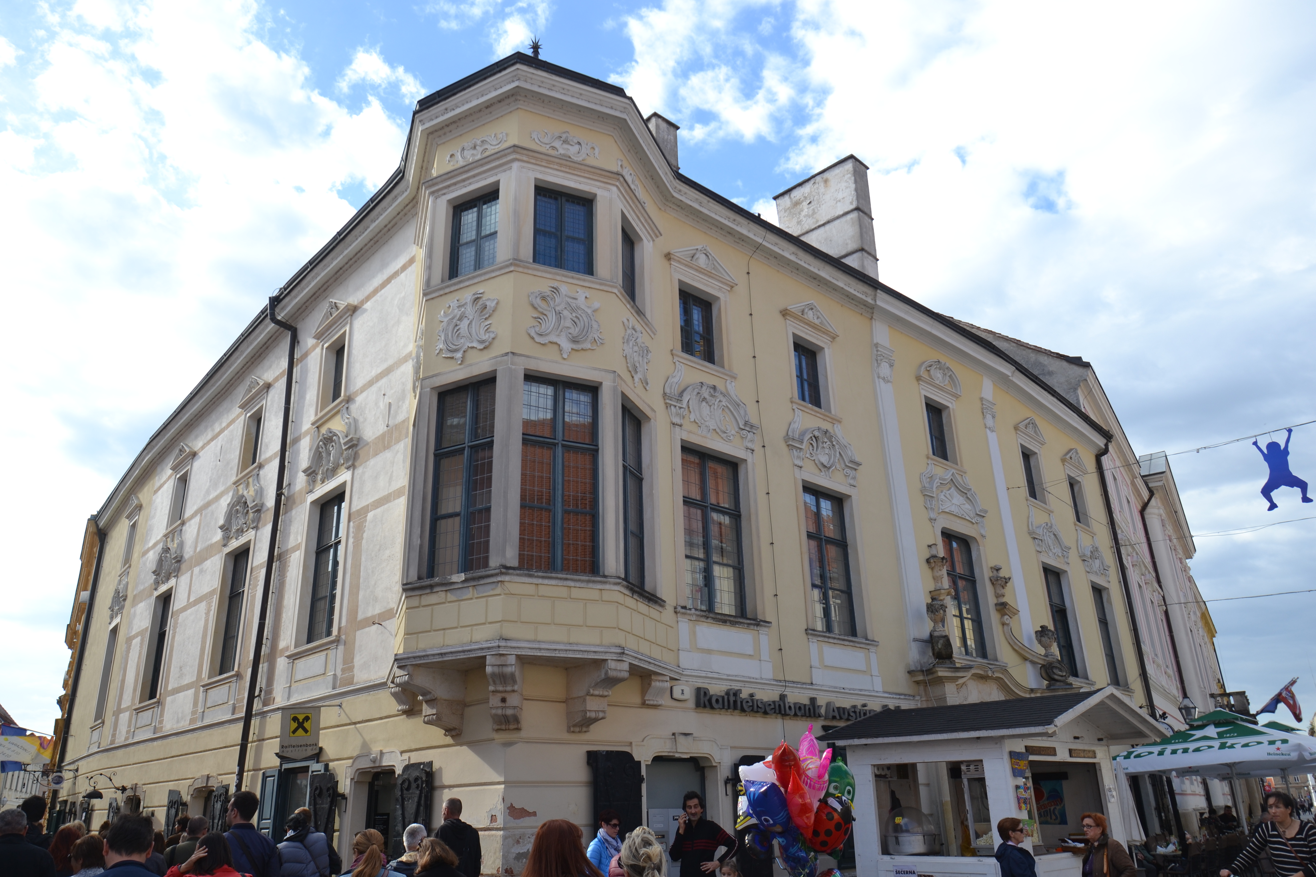 Šetnja Varaždinom u sklopu projekta ‘Čiji je ovo grad?’ Šetnja Varaždinom u sklopu projekta ‘Čiji je ovo grad?’