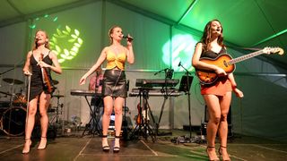 Učiteljice, Petrovo