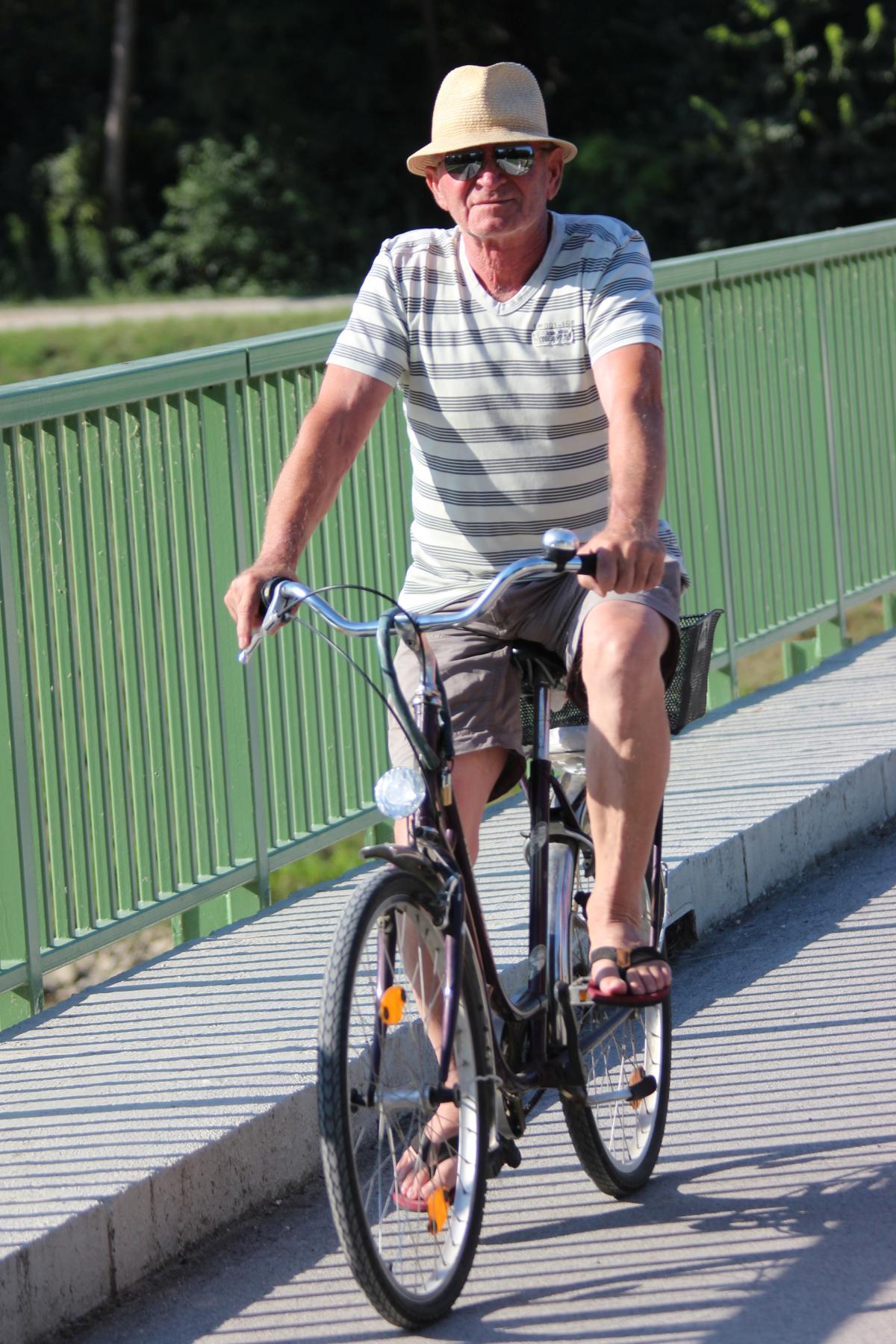 Image 5422996 (auto)