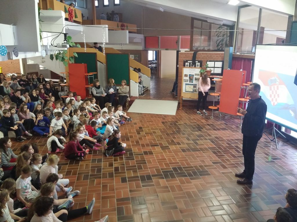 20180115105428116260