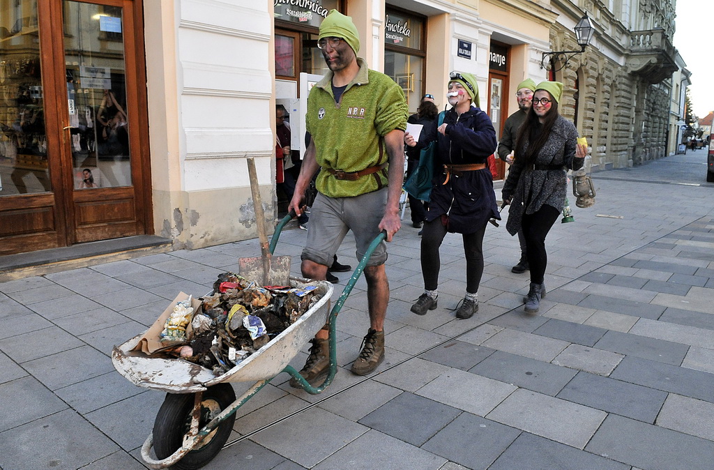 Varaždinsko smeće, patuljci, maškare