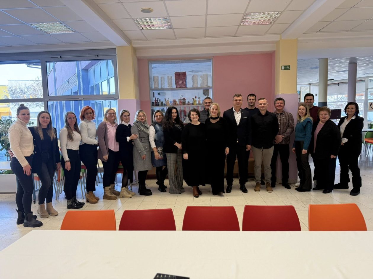 612243128_1412754530863290_1398347722643672513_n