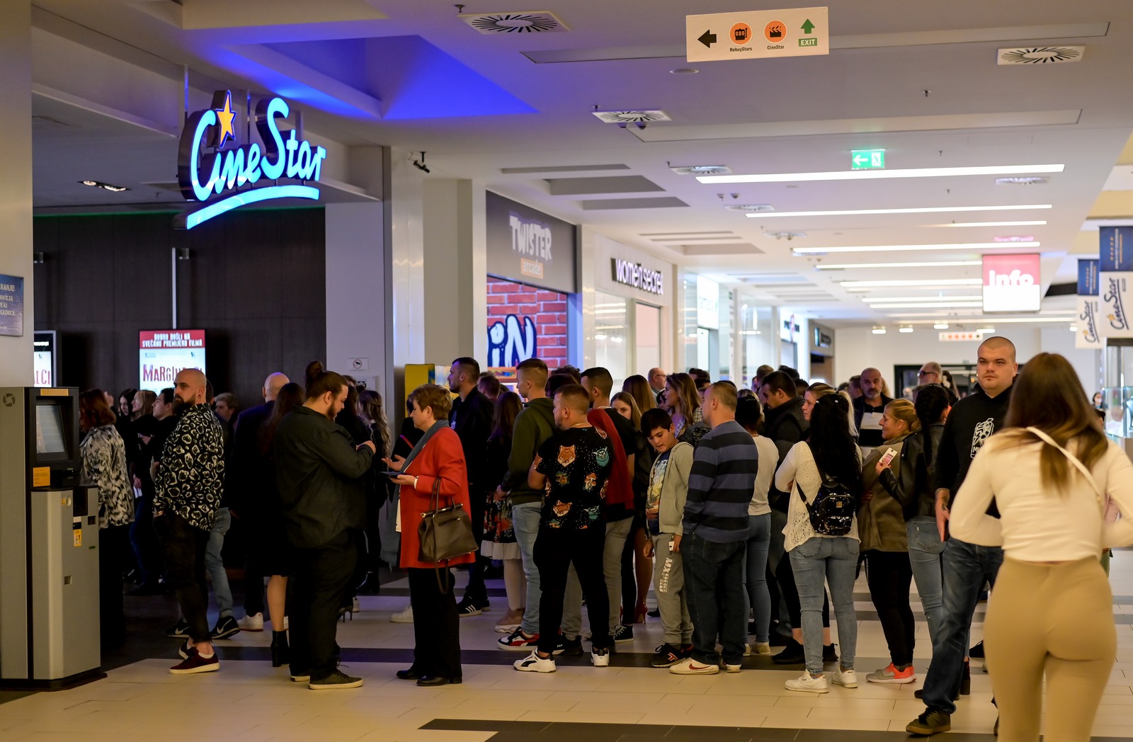 Marginalci – premijera