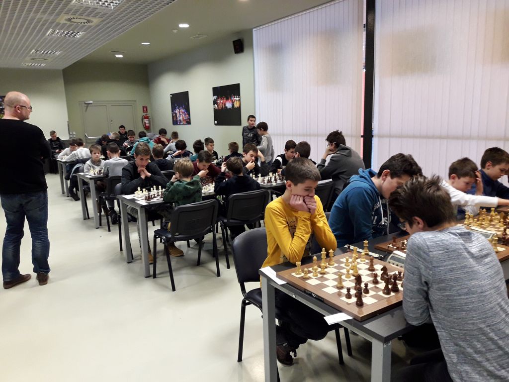 20180214110349224526