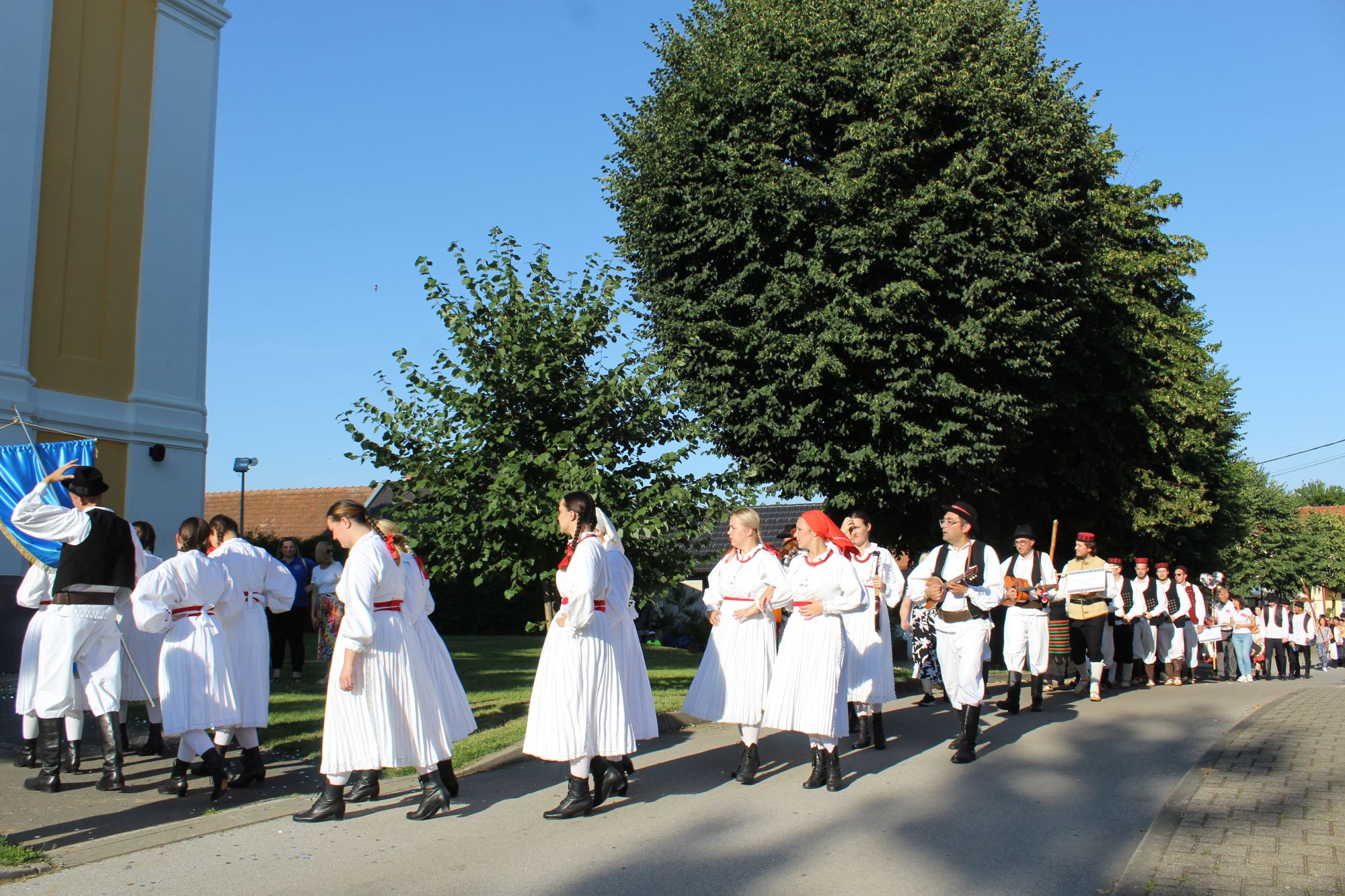 Image 5764575 (auto)