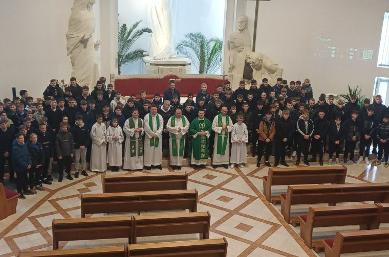 634130972_4179036135693512_4798700054763025732_n