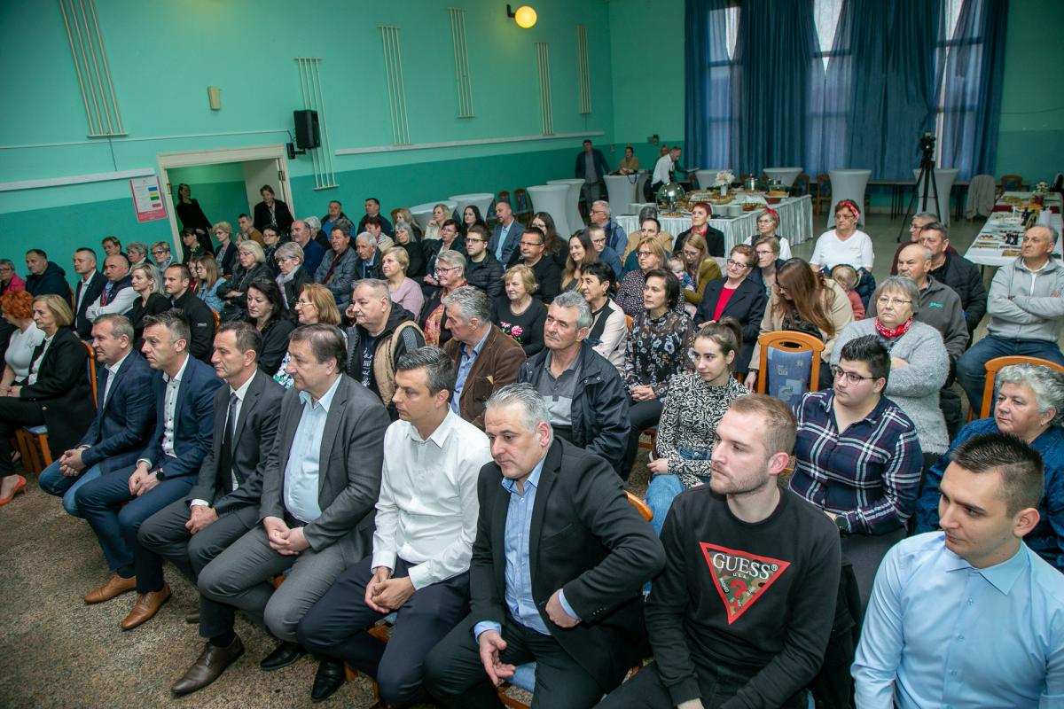 Image 5662627 (auto) Image 5662627 (auto)