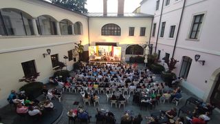 Image 5423312 (auto) Image 5423312 (auto)