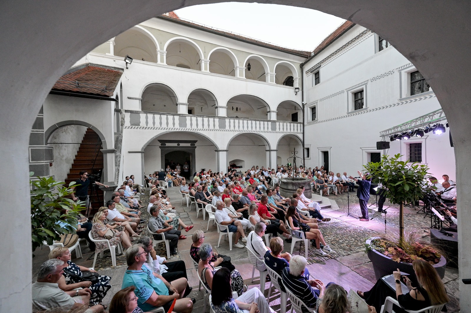 Image 5772193 (auto)