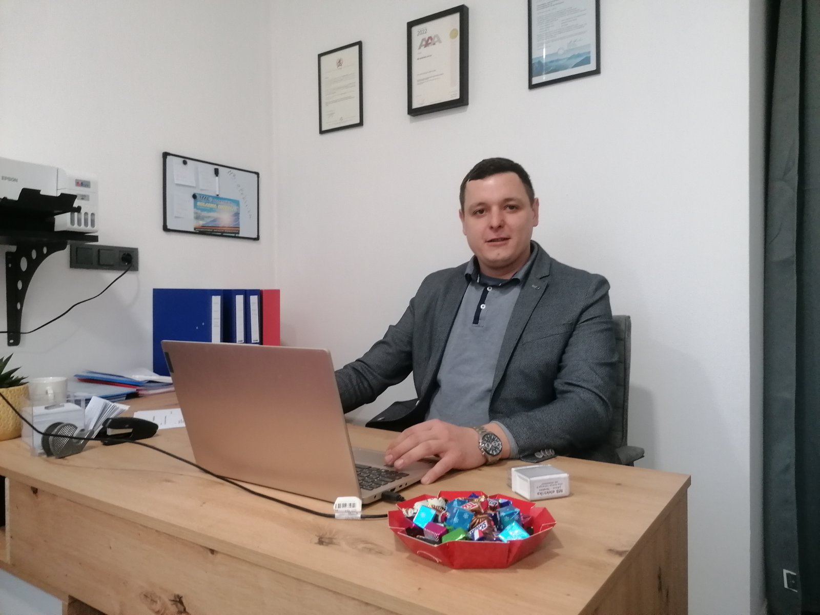 Image 5978377 (auto)