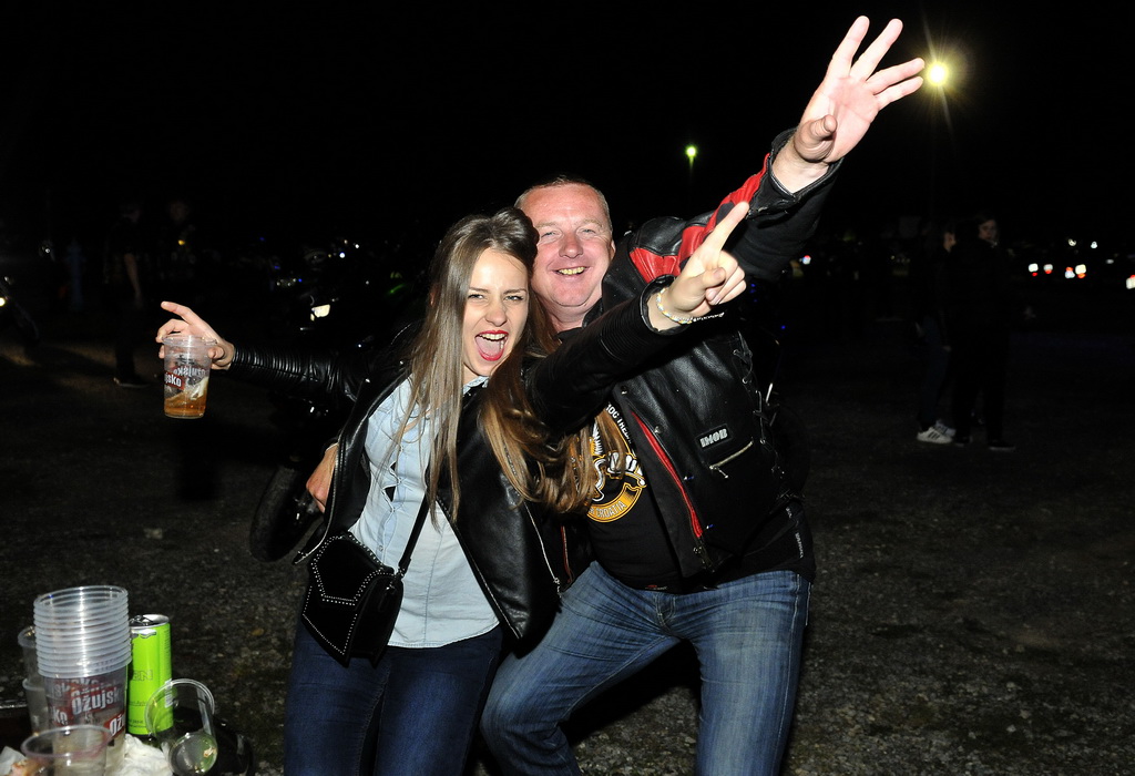 Psihomodo pop na motorijadi u Biškupcu