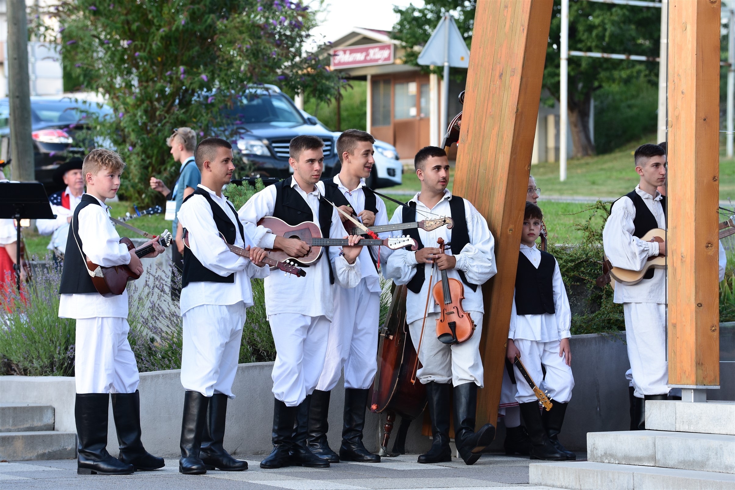 Image 5418988 (auto)