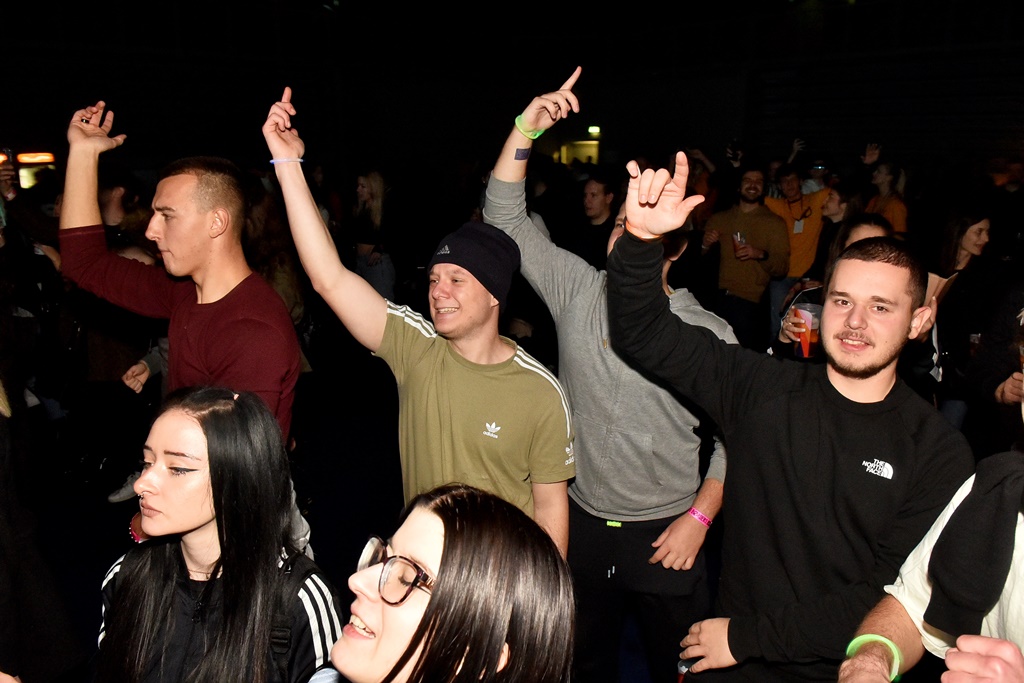 Image 5533772 (auto)