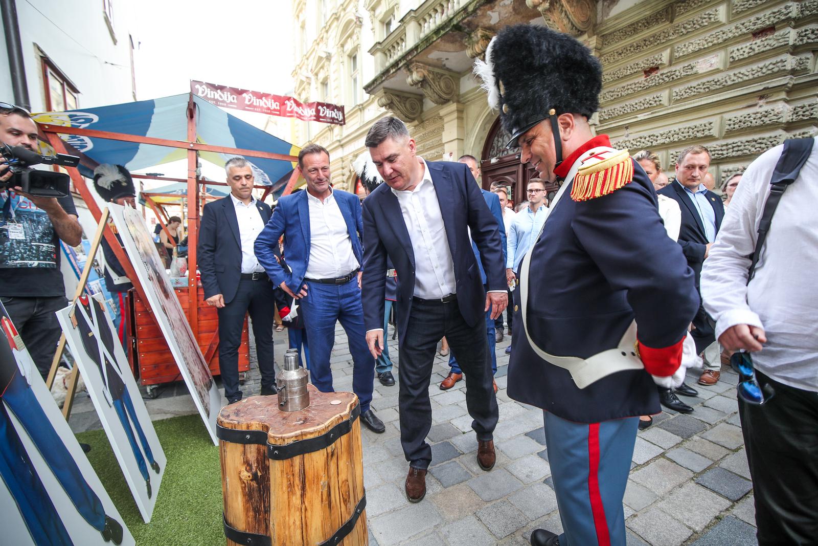 Image 5811777 (auto)