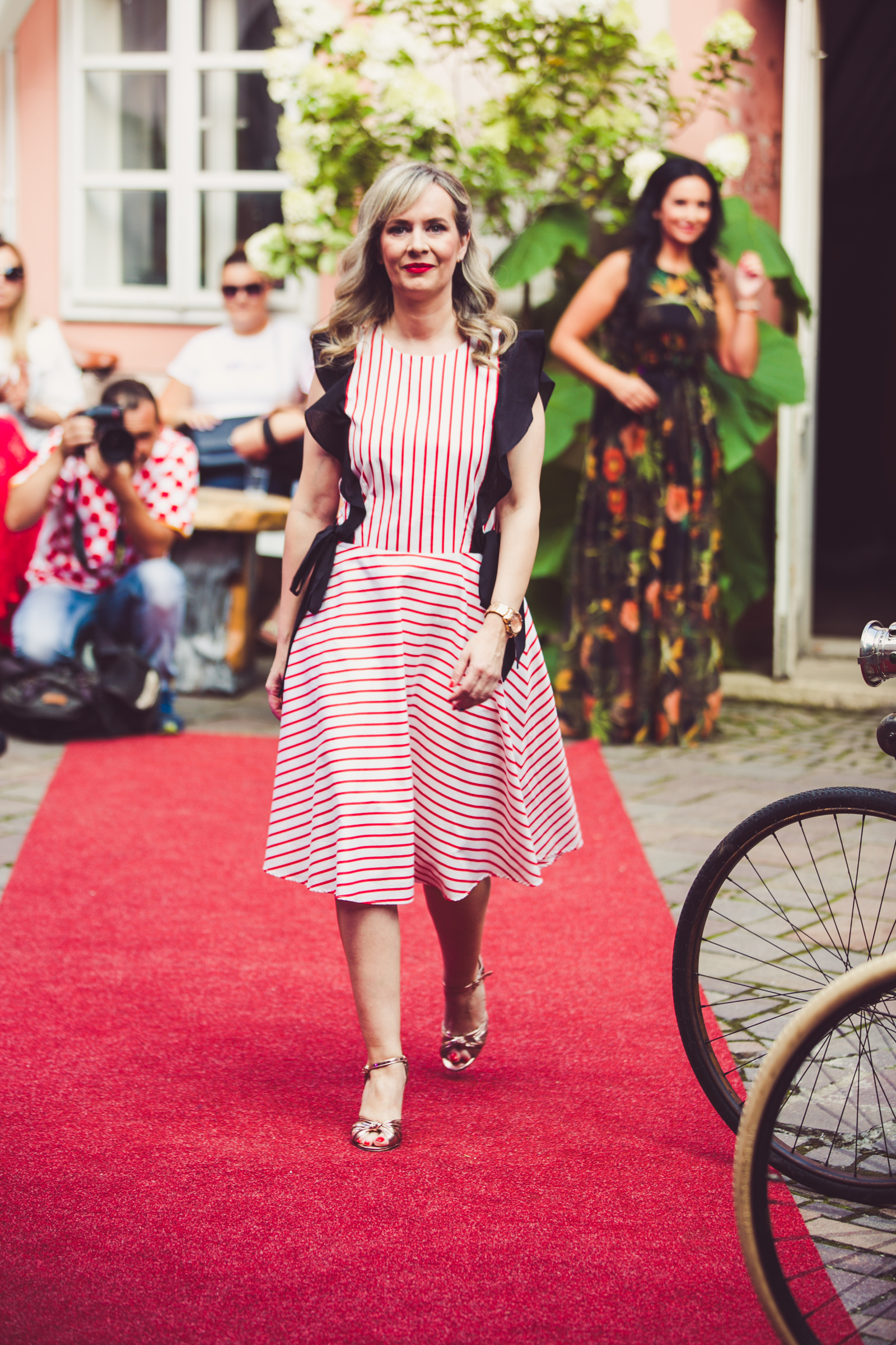 Image 2729517 (auto) Image 2729517 (auto)