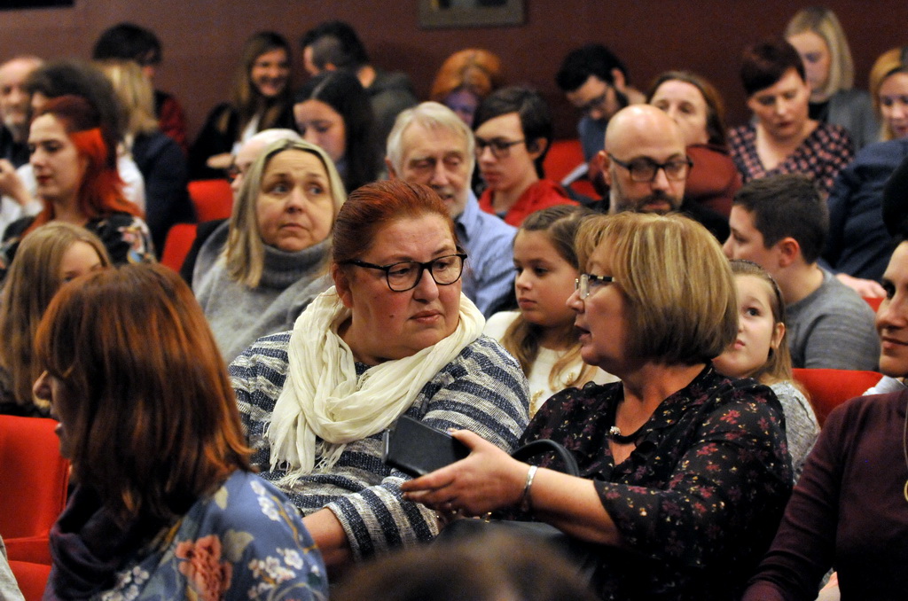 Praizvedba predstave Trojica u Trnju