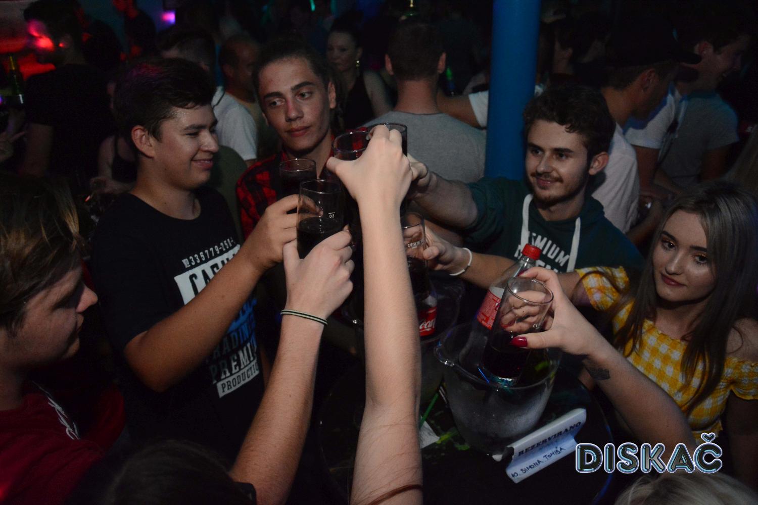 Image 3822953 (auto)