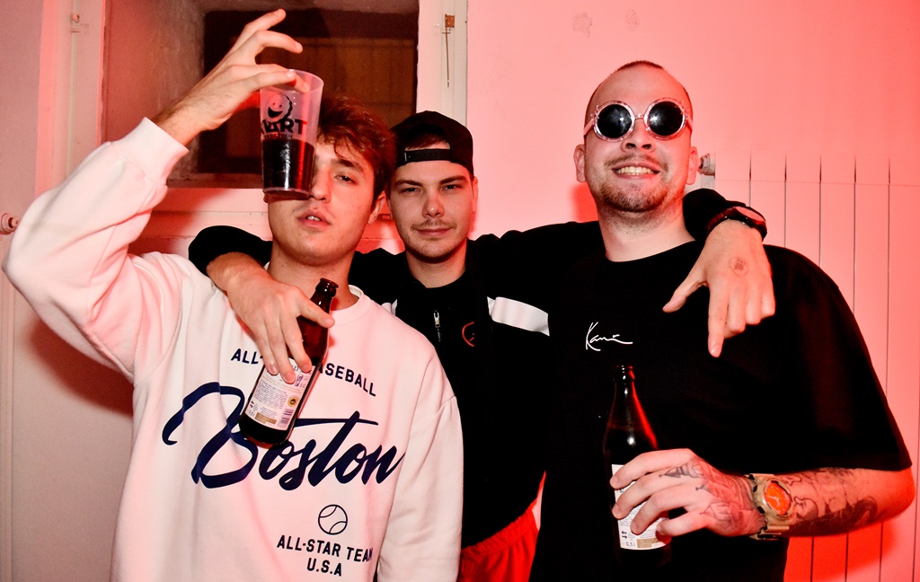 Image 5887065 (auto)