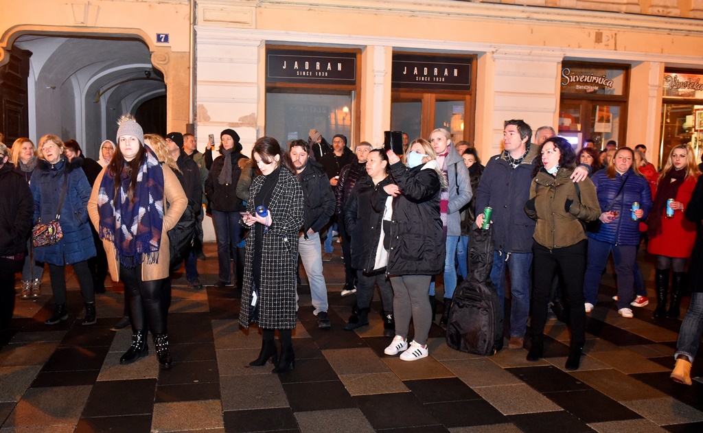 Image 4825550 (auto)