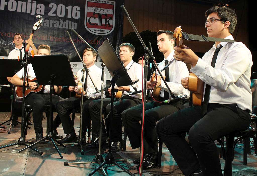 folkofonijadan115298029