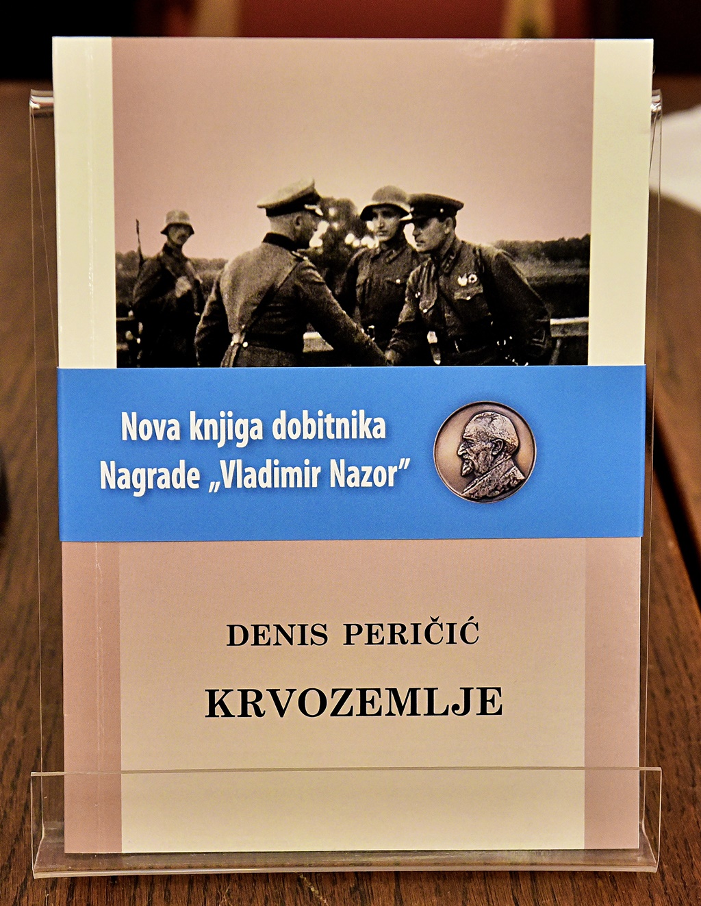 Denis Peričić – Krvozemlje