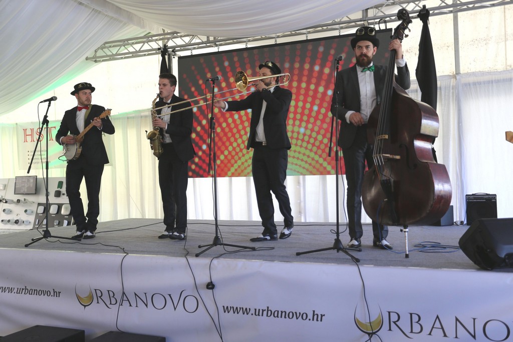 urbanovo201814849600