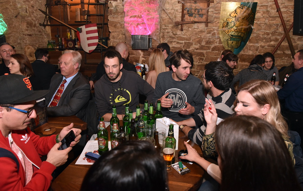 Medina Škrinja humanitarne karaoke 20.12.2019.