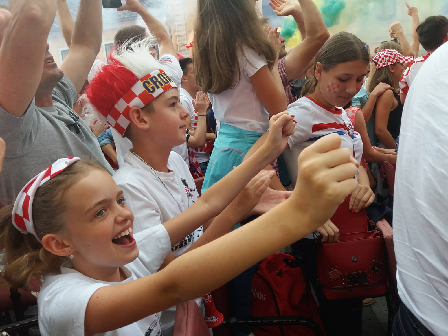 Image 2743829 (auto) Image 2743829 (auto)