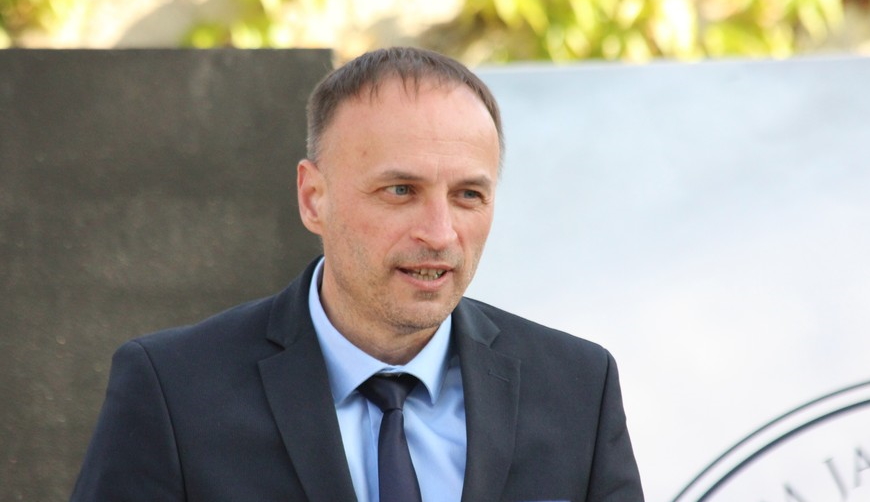 prva privatna gimnazija s pravom javnosti 2