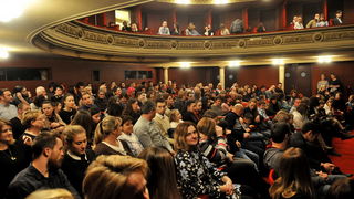 Praizvedba predstave Trojica u Trnju