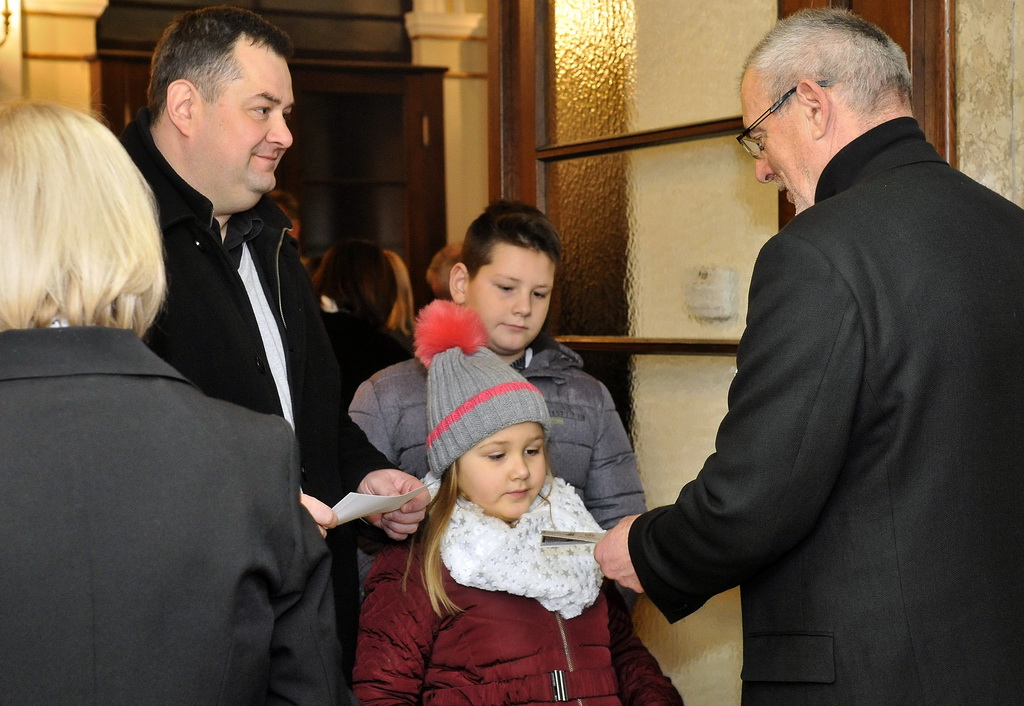 Praizvedba predstave Trojica u Trnju