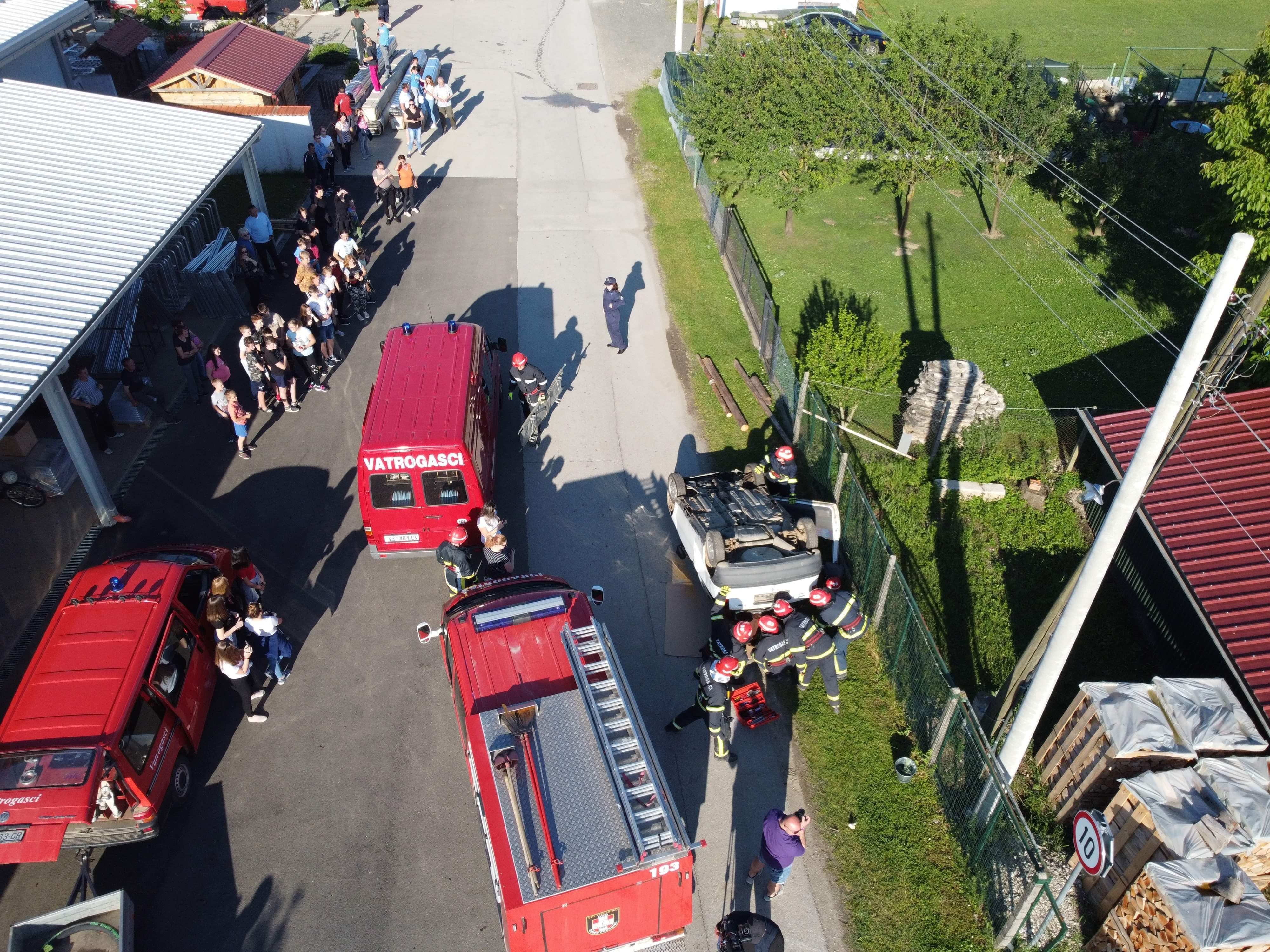 Image 4509892 (auto)