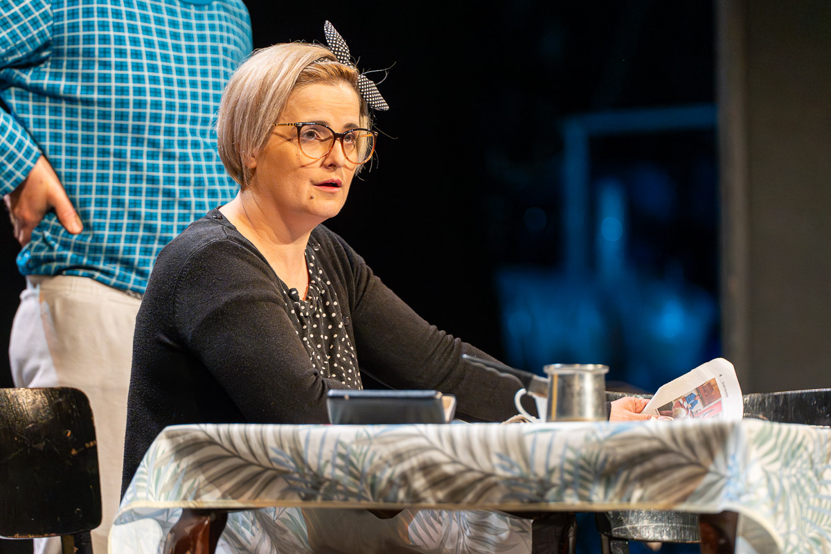 Gola istina – Alex i Bara