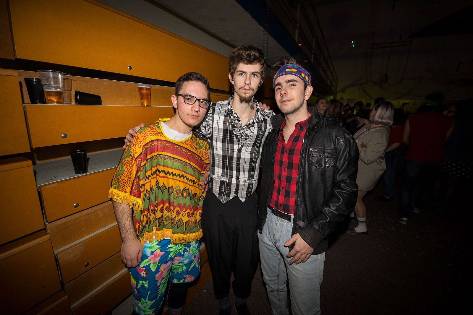 TRASH PARTY U PRELOGU Minea, Ivana Banfić i Ella napravile ludnicu na partyju!