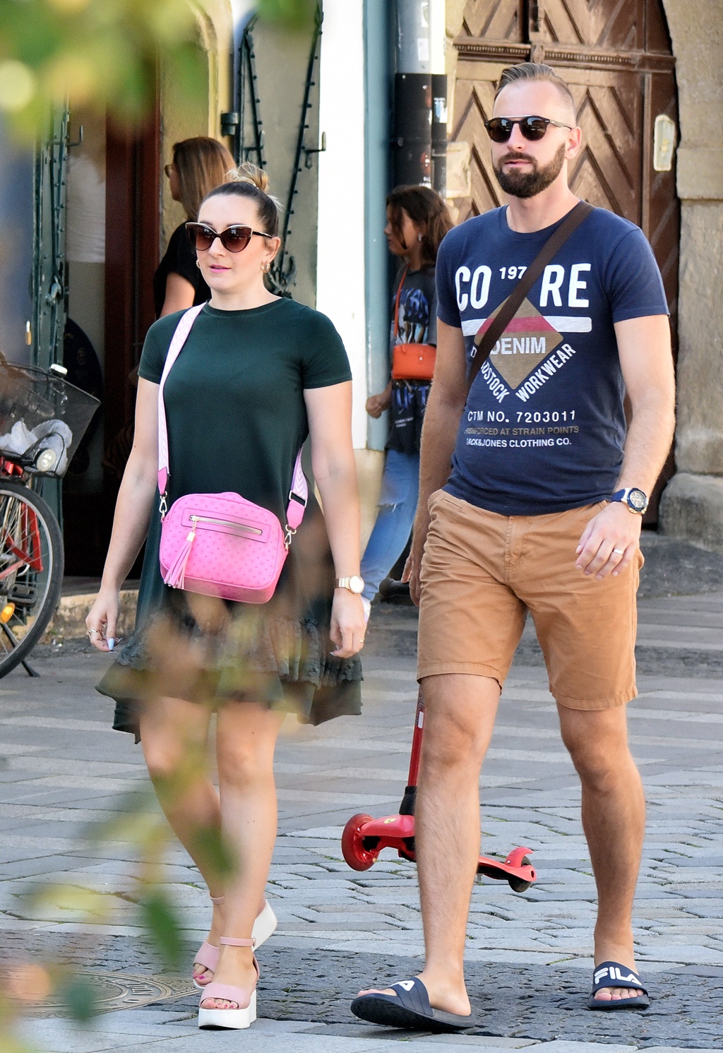 Image 5838813 (auto)