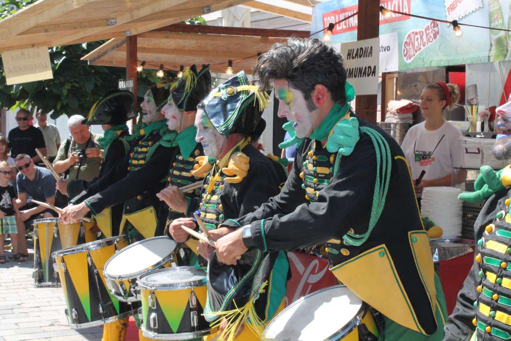 fanfaratranse037252271