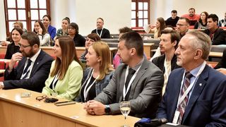 Image 5689665 (auto)