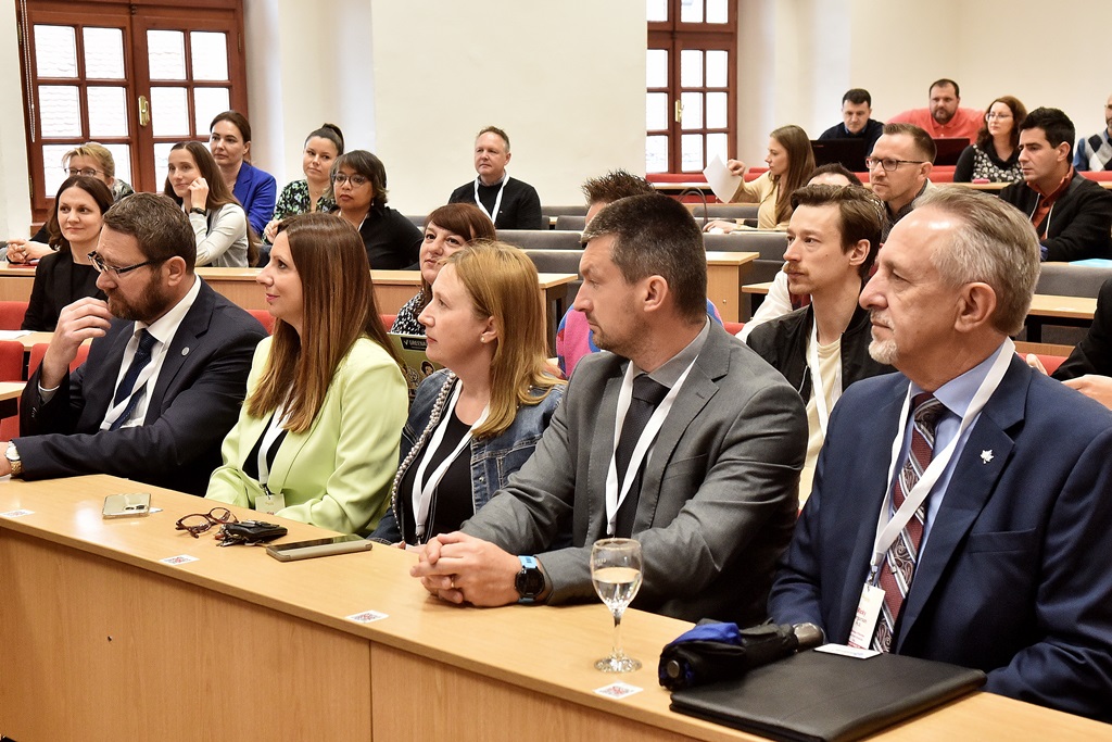 Image 5689665 (auto)