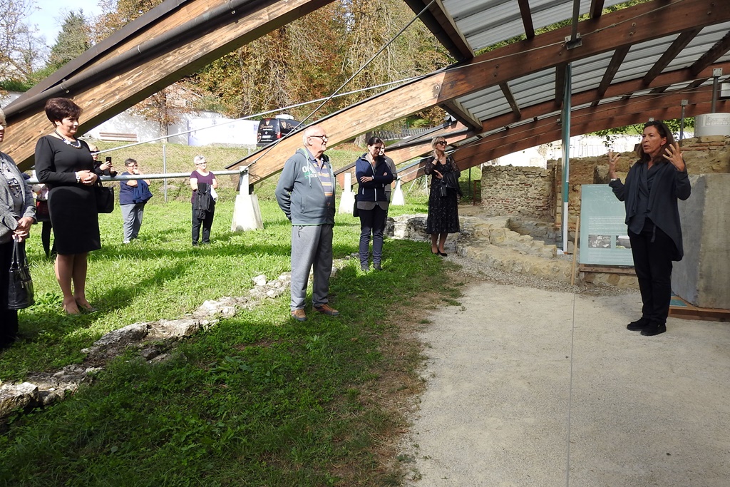 Image 4664762 (auto) Image 4664762 (auto)