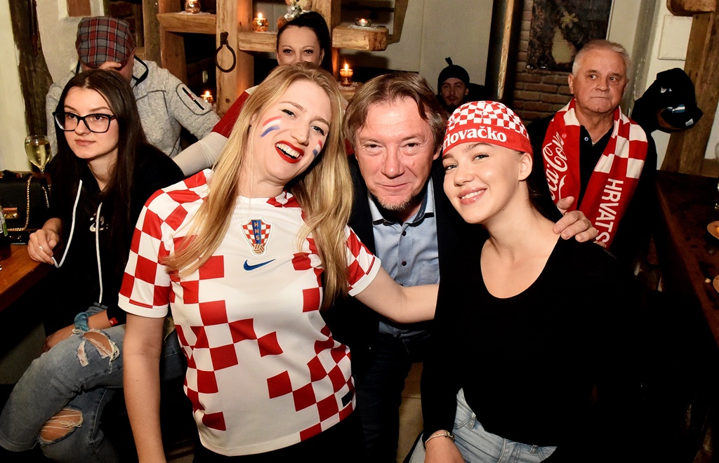 Image 5534450 (auto)