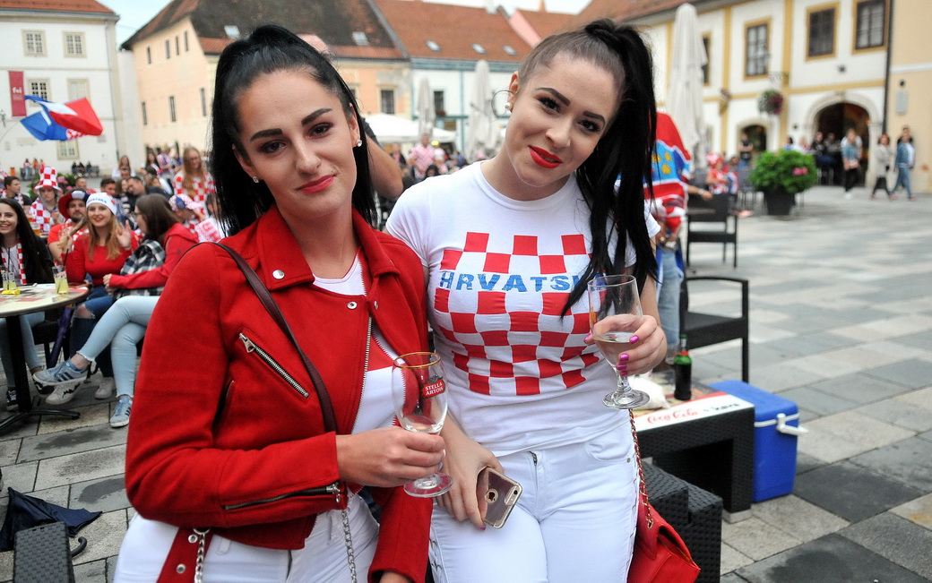 Navijači na Korzu, utakmica Hrvatska – Engleska