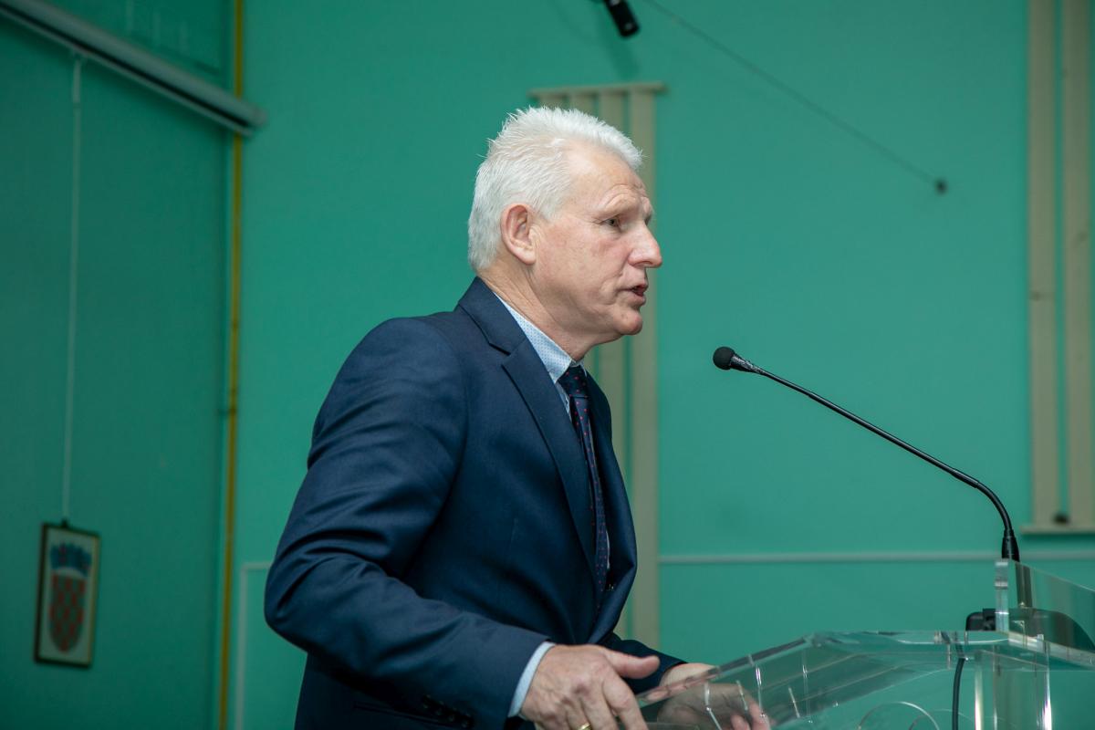 Image 5662633 (auto) Image 5662633 (auto)