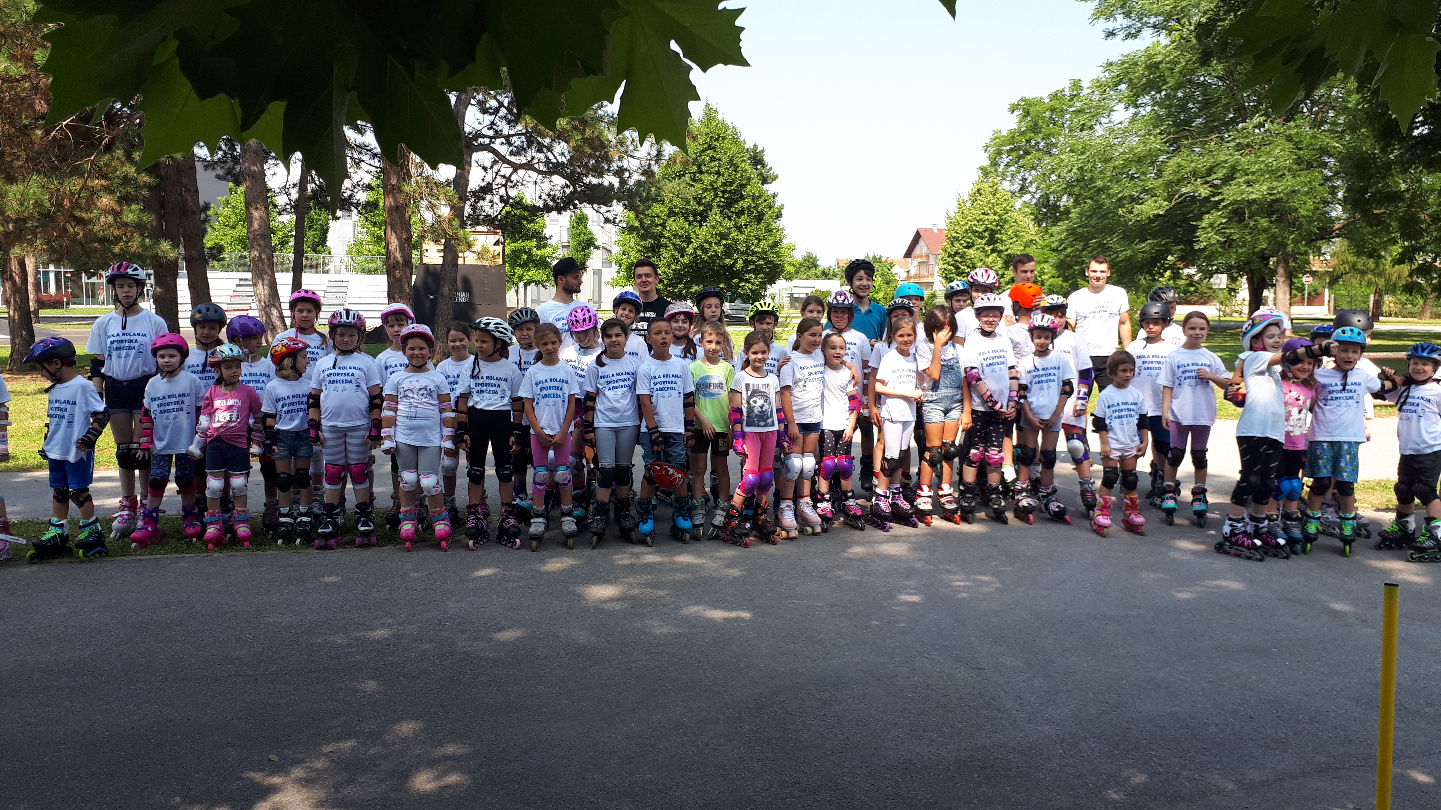 ŠKOLA ROLANJA Oko 130 djece naučilo rolati, s njima po prvi puta i roditelji