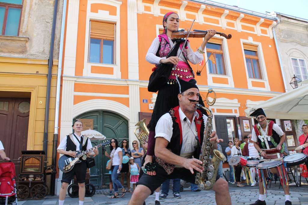 fanfaratranse011710031