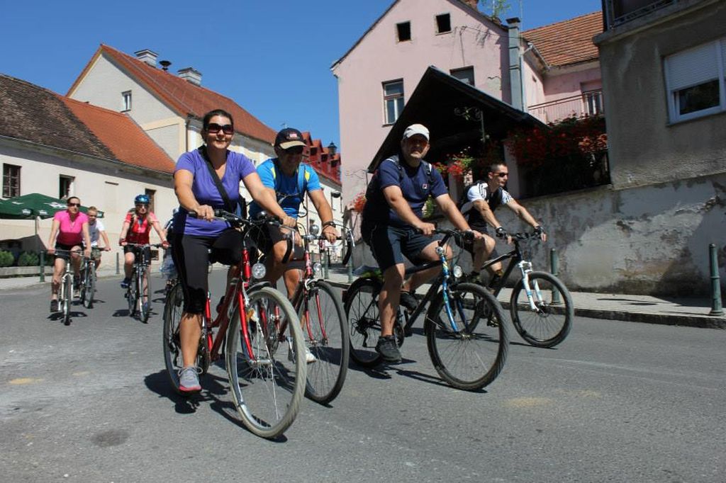 1101254210153526775544040108089