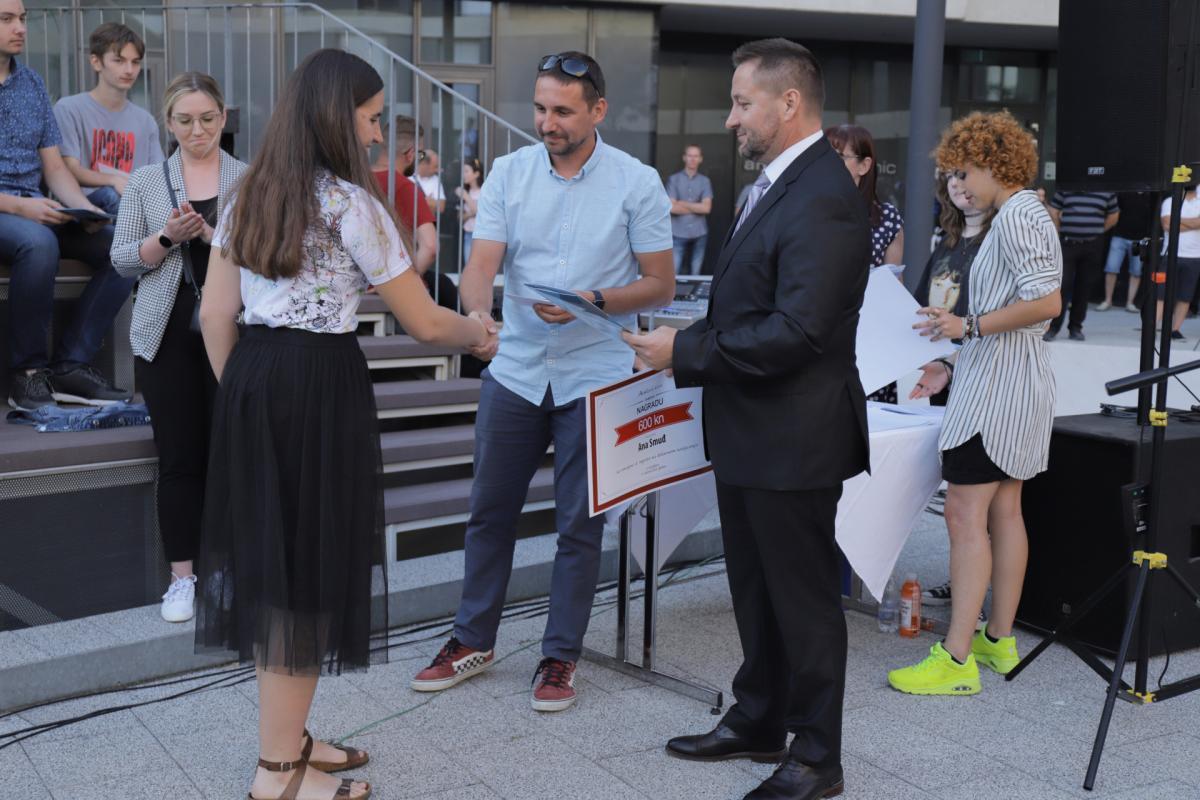 Image 5418896 (auto) Image 5418896 (auto)