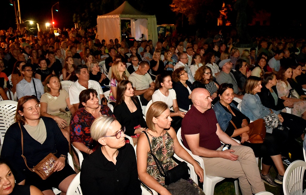 Image 5456912 (auto)