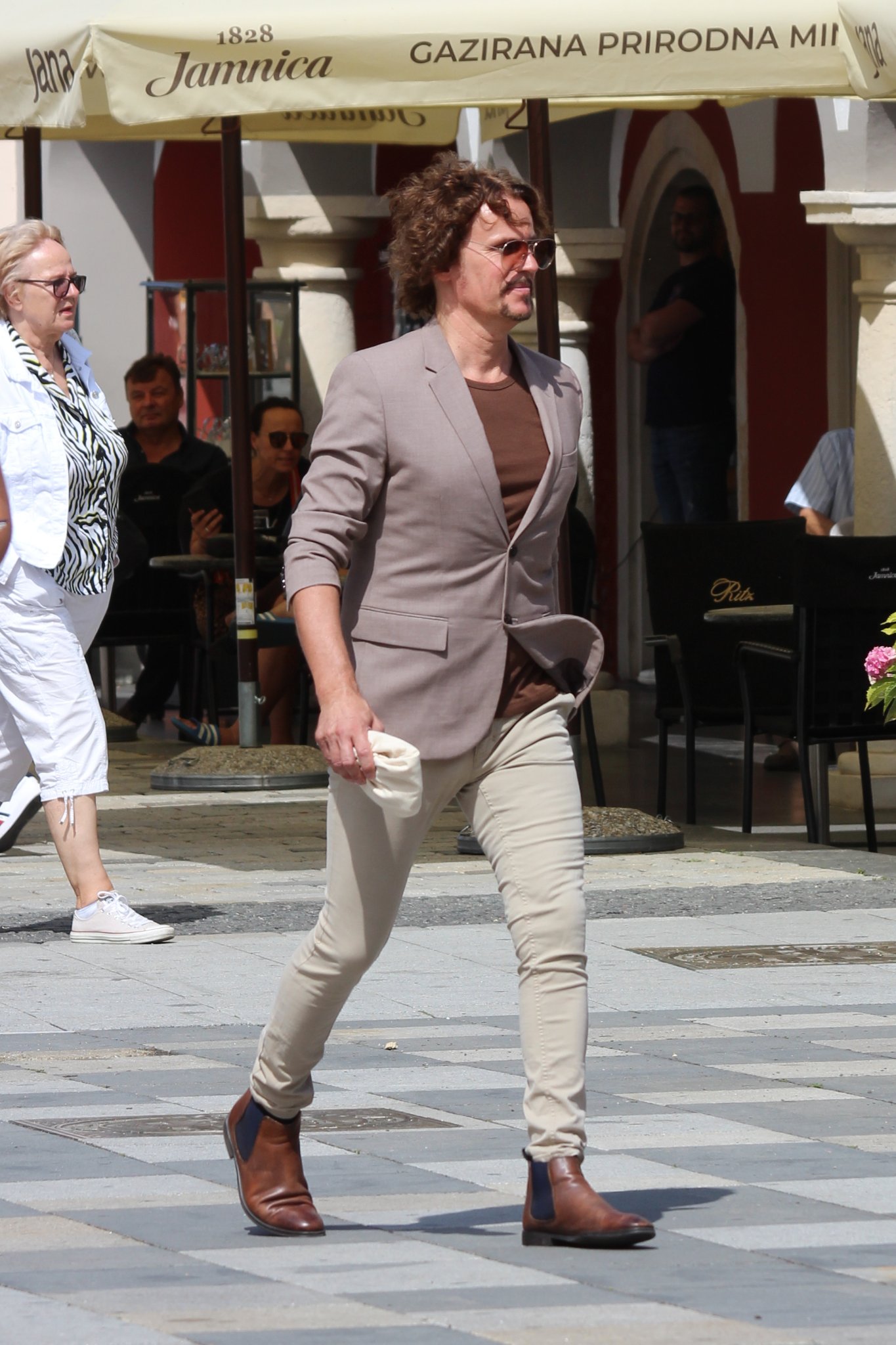 Image 5412630 (auto)